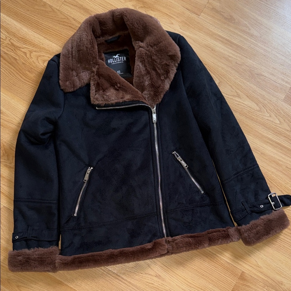 Hollister Women's Black and Brown Teddy Jacket XS